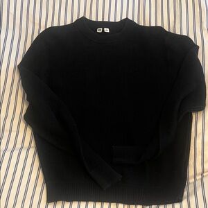 Uniqlo u crewneck